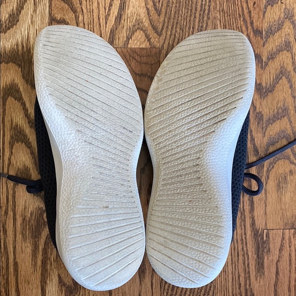 Women black with white sole Allbird Tree Runner sneakers, size 8 excellent cond - Picture 8 of 11